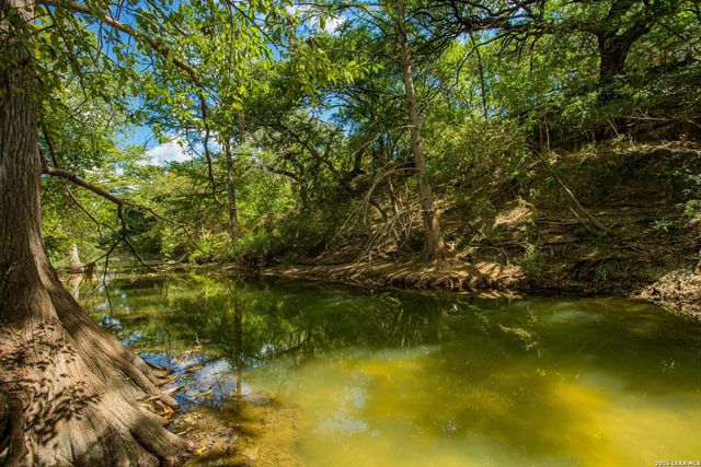 10207 E US Highway 290, Fredericksburg, TX 78624