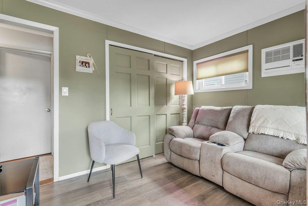 7 Eve Lane, Levittown, NY 11756 — photo 4