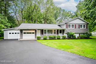126 Woodin Road, Halfmoon, NY 12065