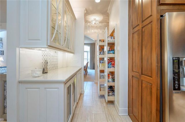 8855 Monticello Road, Lenexa, KS 66227