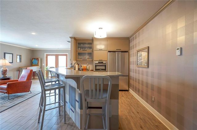 8855 Monticello Road, Lenexa, KS 66227