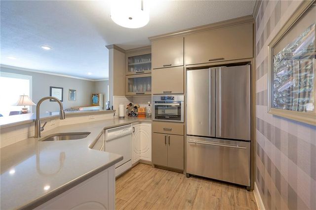 8855 Monticello Road, Lenexa, KS 66227