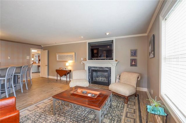 8855 Monticello Road, Lenexa, KS 66227