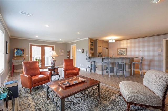 8855 Monticello Road, Lenexa, KS 66227