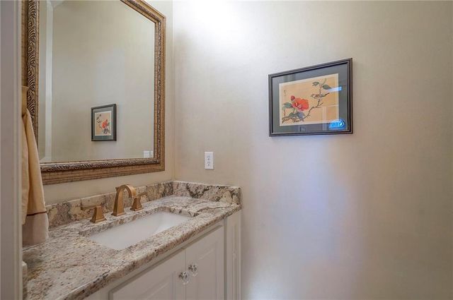 8855 Monticello Road, Lenexa, KS 66227