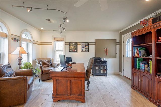 8855 Monticello Road, Lenexa, KS 66227