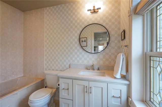 8855 Monticello Road, Lenexa, KS 66227