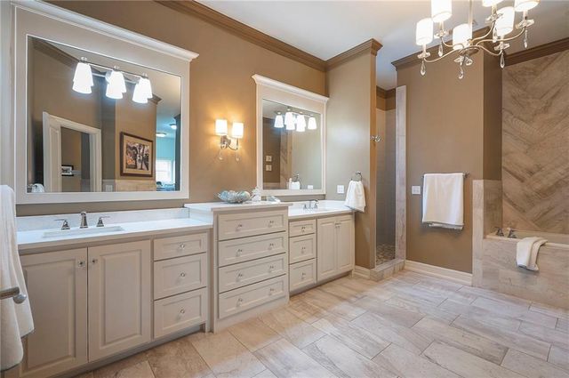 8855 Monticello Road, Lenexa, KS 66227