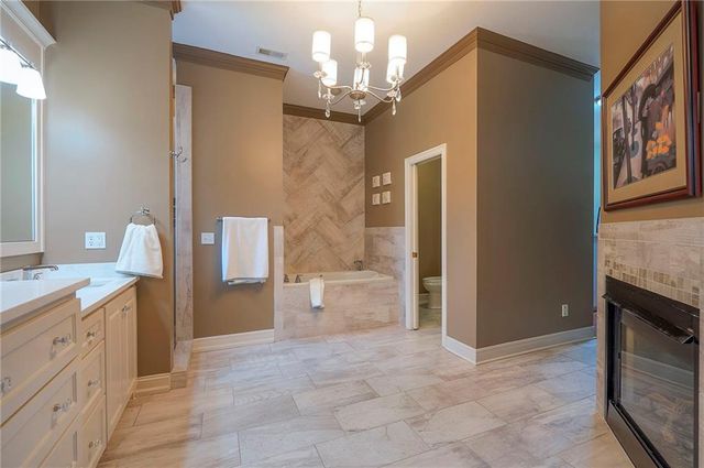 8855 Monticello Road, Lenexa, KS 66227