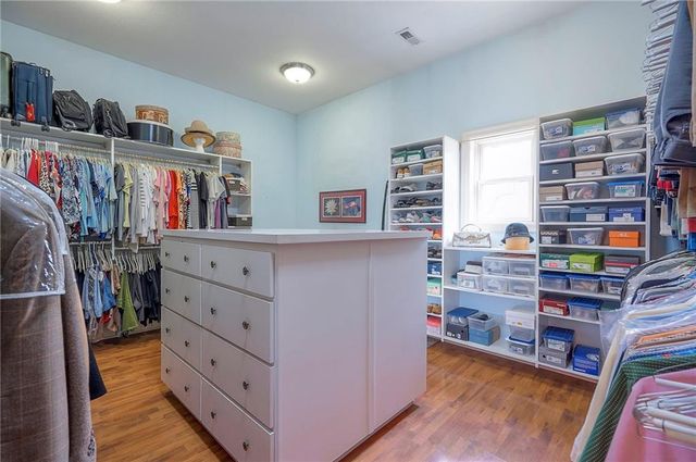 8855 Monticello Road, Lenexa, KS 66227