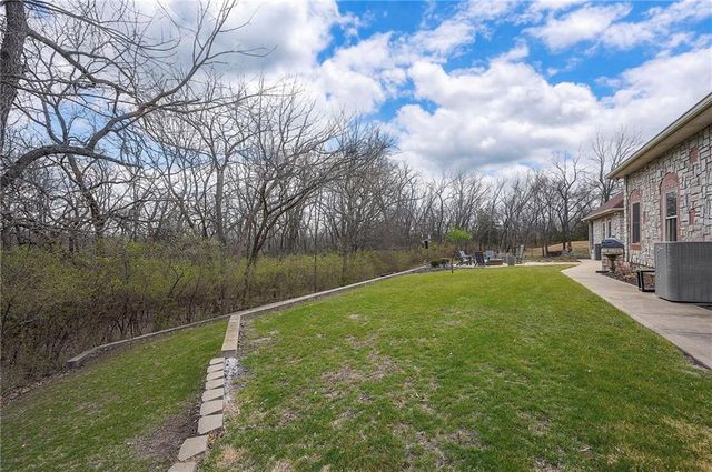 8855 Monticello Road, Lenexa, KS 66227