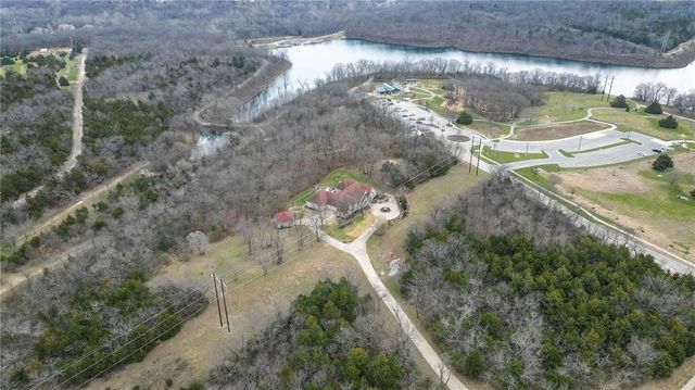 8855 Monticello Road, Lenexa, KS 66227