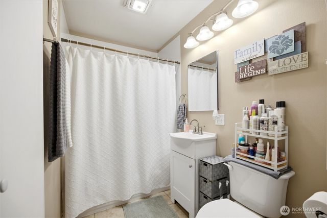 1715 N 15th Avenue, Pasco, WA 99301