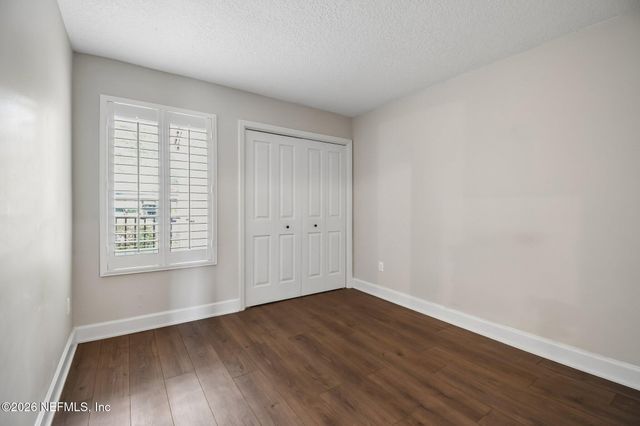 3809 LAVISTA Circle 210, Jacksonville, FL 32217