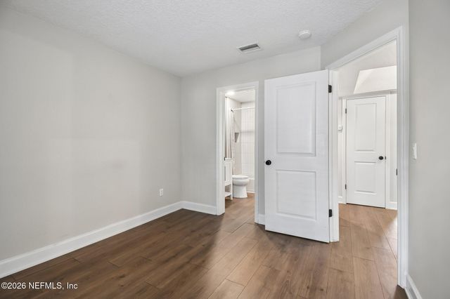 3809 LAVISTA Circle 210, Jacksonville, FL 32217