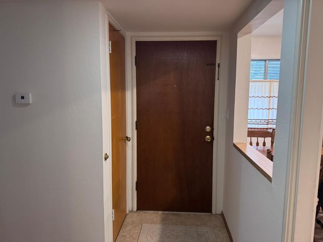 6717 52nd St, Sacramento, CA 95823