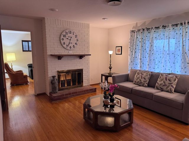 6717 52nd St, Sacramento, CA 95823