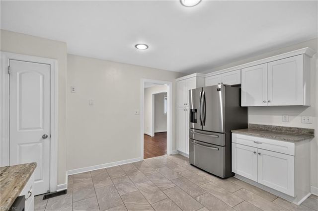 204 Graves CIR, Newport News, VA 23602