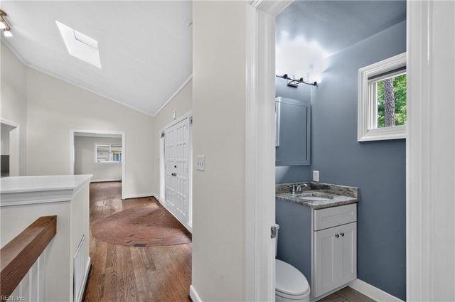 204 Graves CIR, Newport News, VA 23602