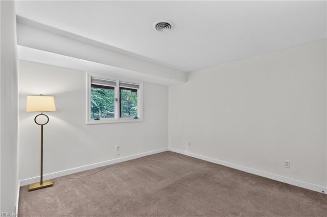 204 Graves CIR, Newport News, VA 23602