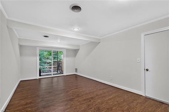 204 Graves CIR, Newport News, VA 23602