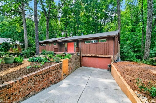 204 Graves CIR, Newport News, VA 23602