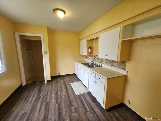 2717 Gibson Street, Flint, MI 48503