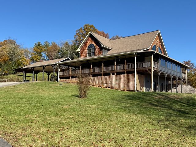 516 River Oaks Drive, Murphy, NC 28906