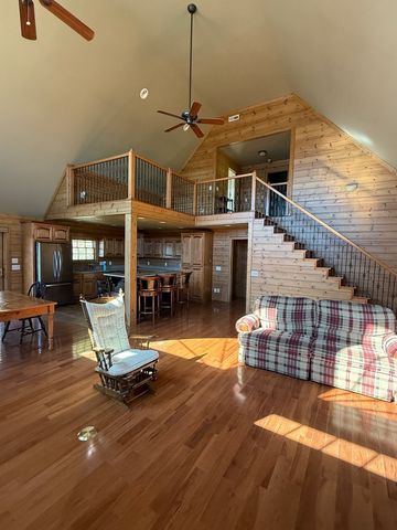 516 River Oaks Drive, Murphy, NC 28906