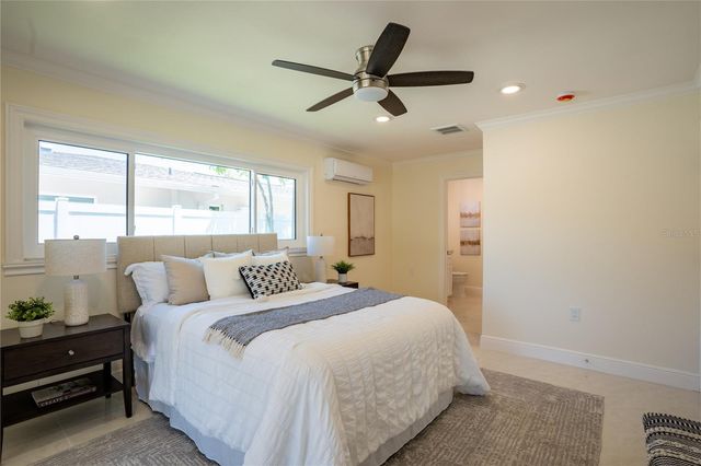 5119 VENETIAN BOULEVARD NE, St Petersburg, FL 33703