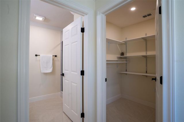 5119 VENETIAN BOULEVARD NE, St Petersburg, FL 33703