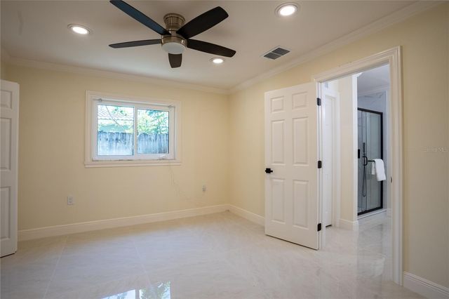 5119 VENETIAN BOULEVARD NE, St Petersburg, FL 33703