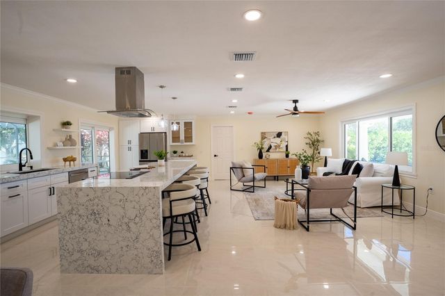 5119 VENETIAN BOULEVARD NE, St Petersburg, FL 33703