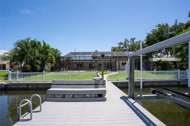 5119 VENETIAN BOULEVARD NE, St Petersburg, FL 33703