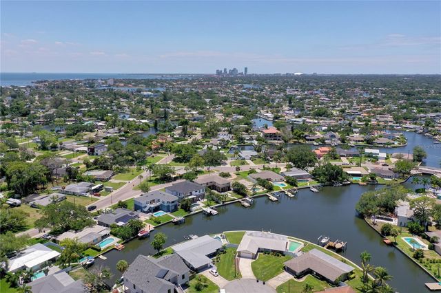 5119 VENETIAN BOULEVARD NE, St Petersburg, FL 33703