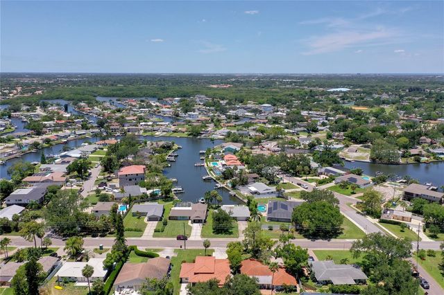 5119 VENETIAN BOULEVARD NE, St Petersburg, FL 33703