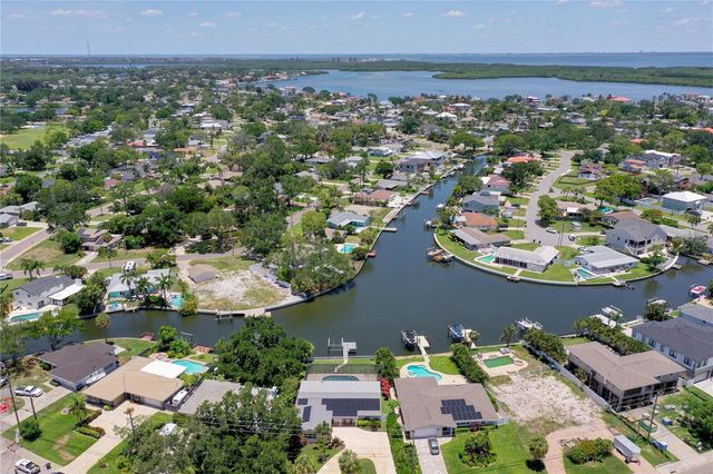 5119 VENETIAN BOULEVARD NE, St Petersburg, FL 33703
