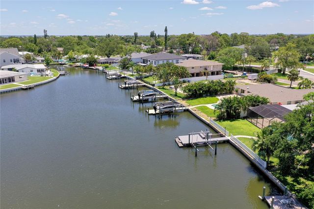 5119 VENETIAN BOULEVARD NE, St Petersburg, FL 33703