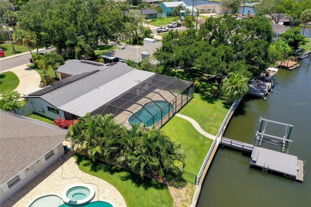 5119 VENETIAN BOULEVARD NE, St Petersburg, FL 33703