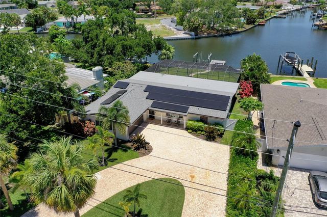 5119 VENETIAN BOULEVARD NE, St Petersburg, FL 33703
