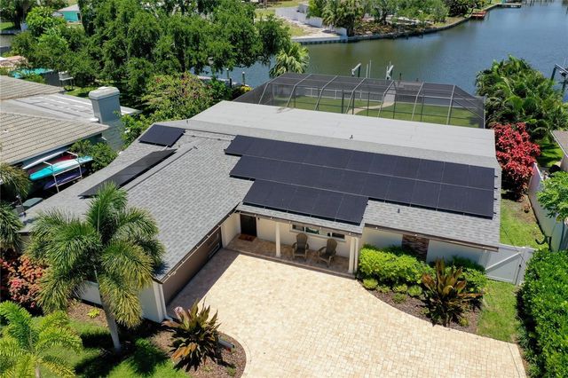 5119 VENETIAN BOULEVARD NE, St Petersburg, FL 33703