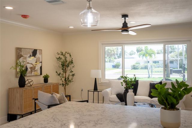 5119 VENETIAN BOULEVARD NE, St Petersburg, FL 33703