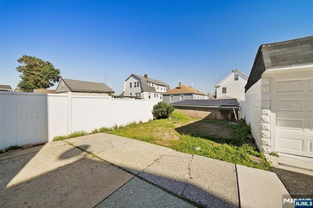 288 Devon Street, Kearny, NJ 07032