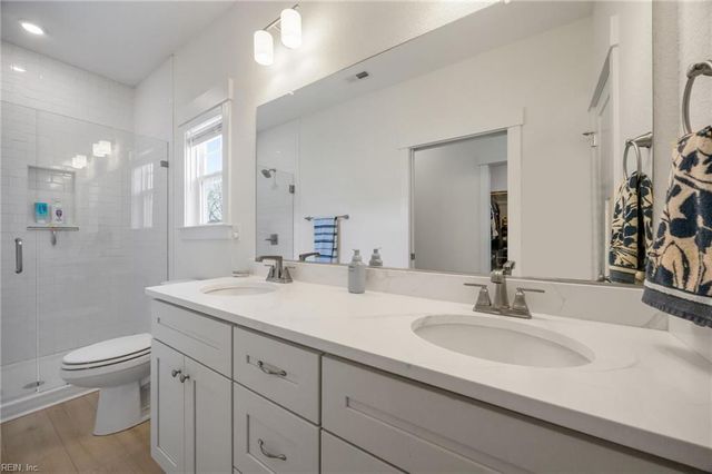 712 14th ST B, Virginia Beach, VA 23451