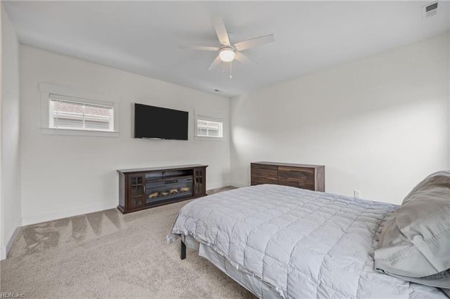 712 14th ST B, Virginia Beach, VA 23451