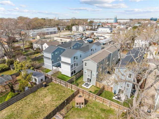 712 14th ST B, Virginia Beach, VA 23451