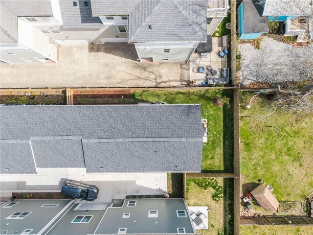 712 14th ST B, Virginia Beach, VA 23451