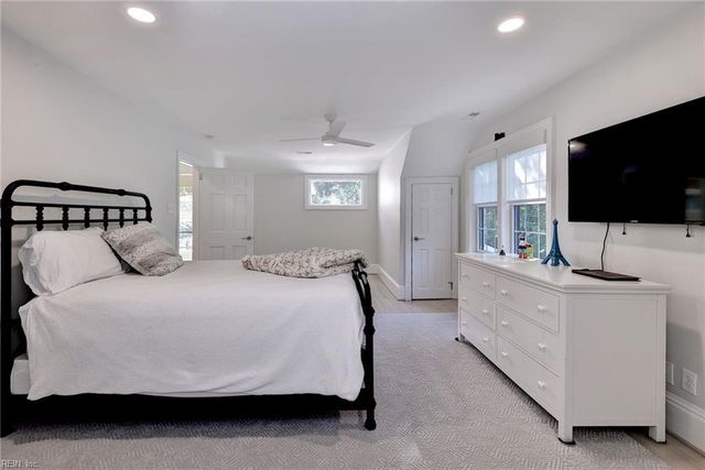 802 Riverside DR, Newport News, VA 23606