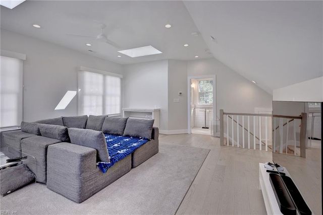 802 Riverside DR, Newport News, VA 23606