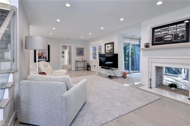 802 Riverside DR, Newport News, VA 23606